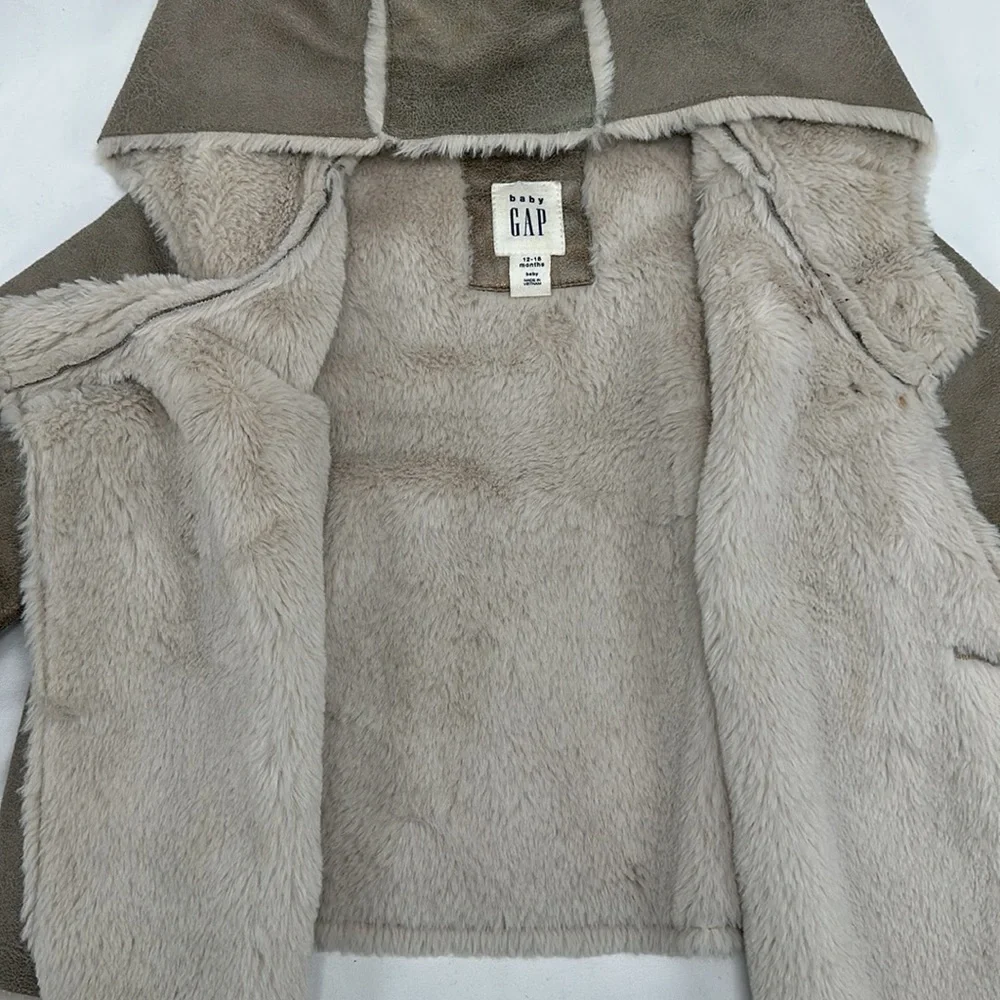 Baby Gap Metallic Faux Fur Lining Coat Size 12-18months